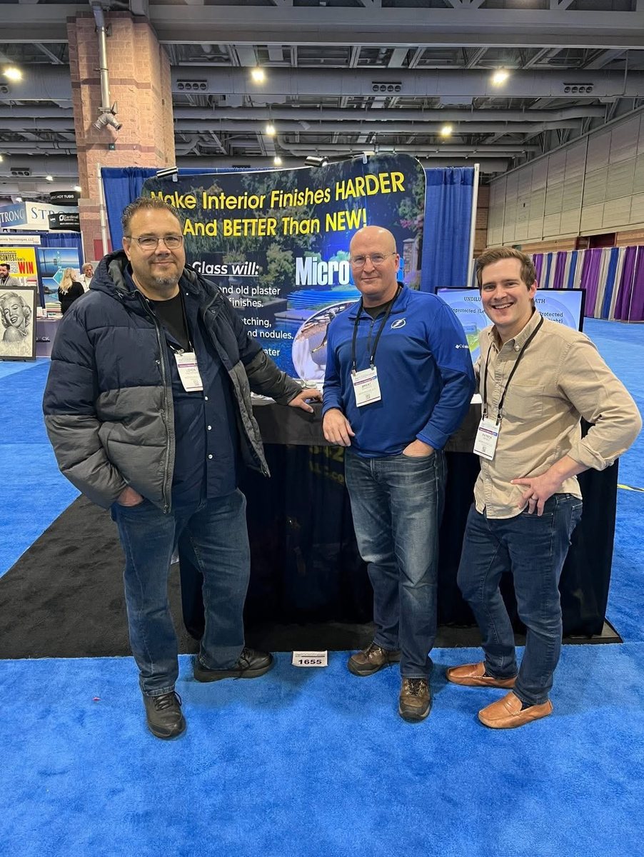 The MicroGlass team in the field
